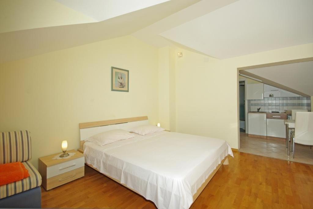 Apartments Villa Rose Sumartin Εξωτερικό φωτογραφία