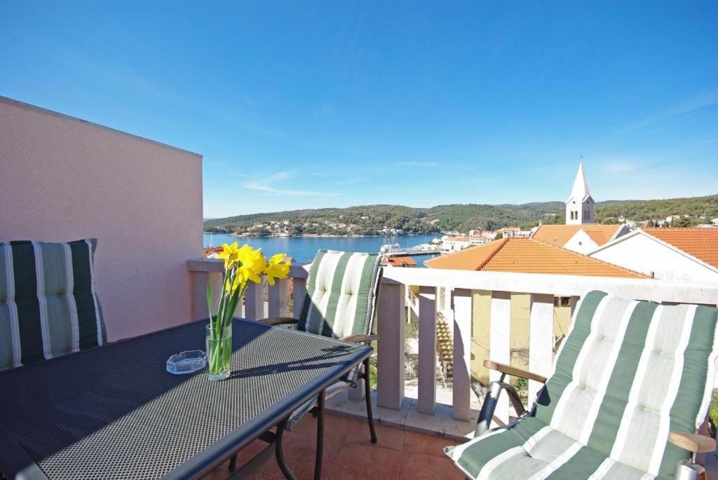 Apartments Villa Rose Sumartin Εξωτερικό φωτογραφία