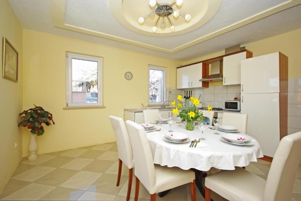 Apartments Villa Rose Sumartin Εξωτερικό φωτογραφία