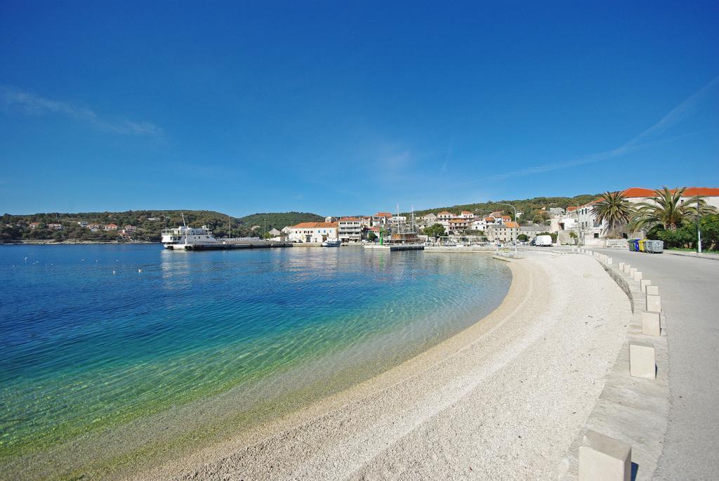 Apartments Villa Rose Sumartin Εξωτερικό φωτογραφία